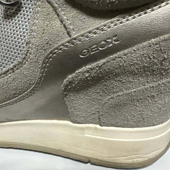 Geox Nydame wedge sneaker light grey & silver Italian suede & leather size 38=7 - Picture 6 of 12